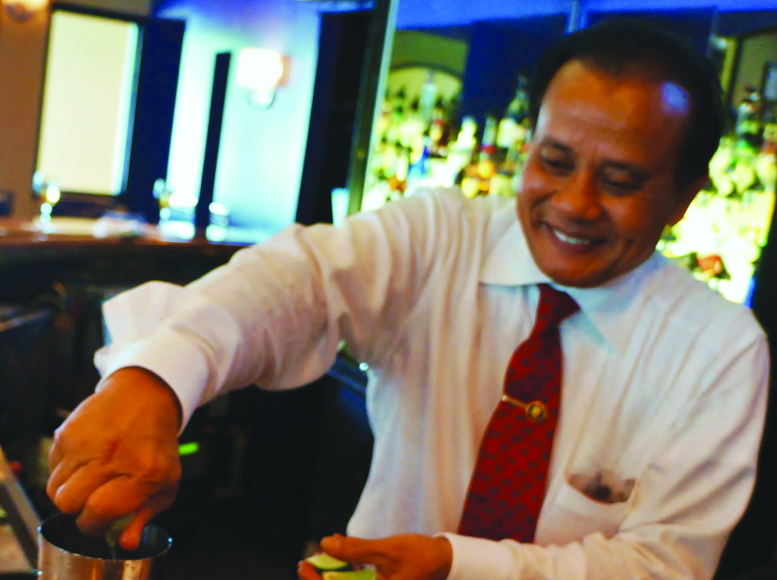 Bartender Sam returns to Washington