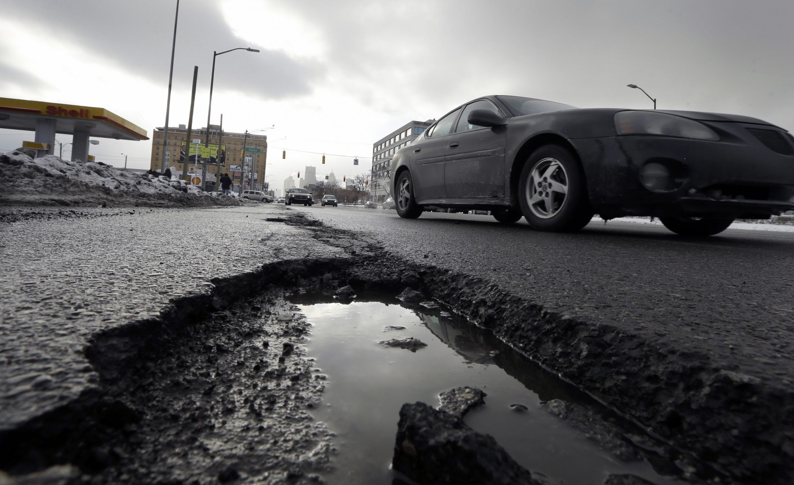 Michigan Senate amends bill to double fuel taxes