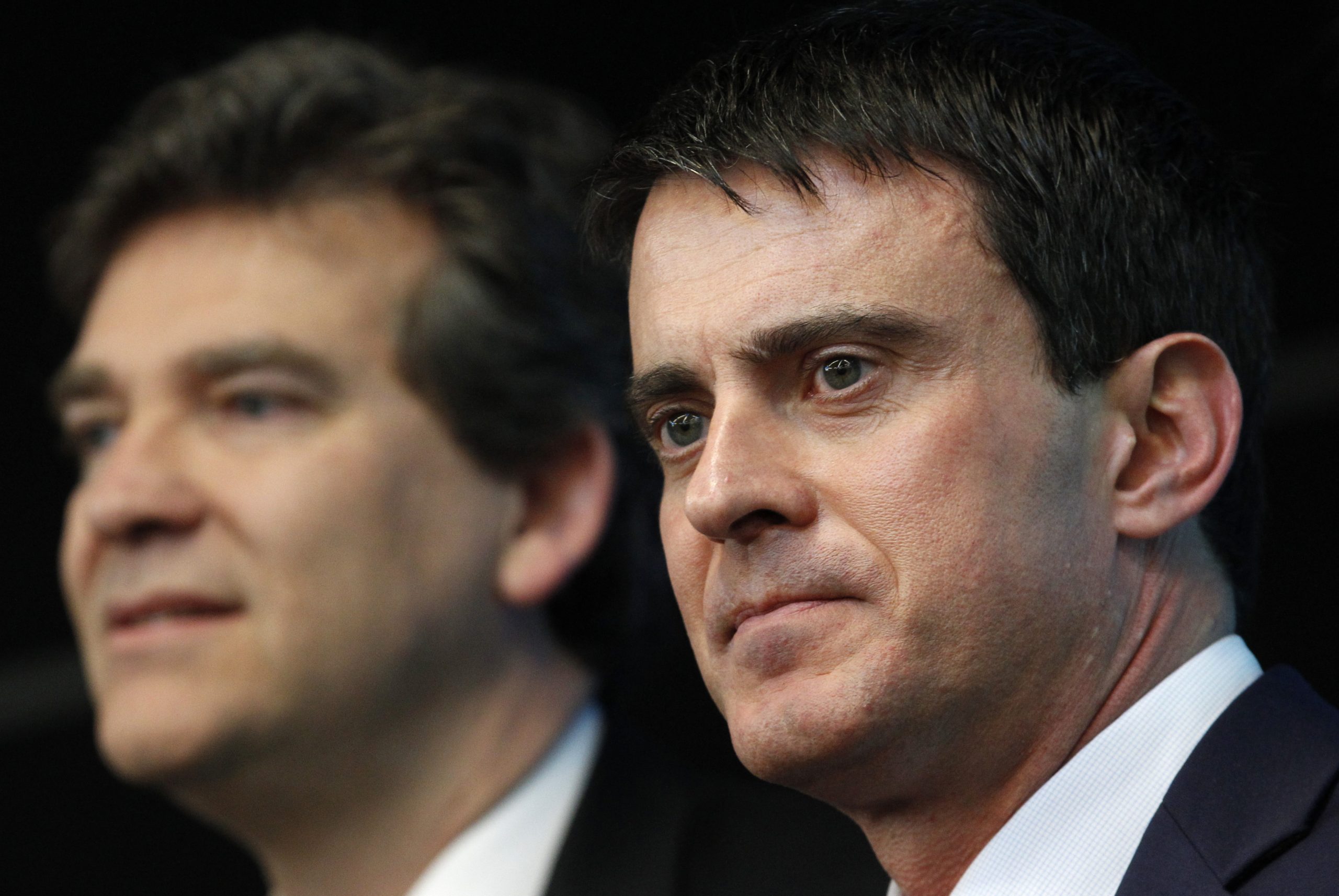 French government dissolves over economic policy