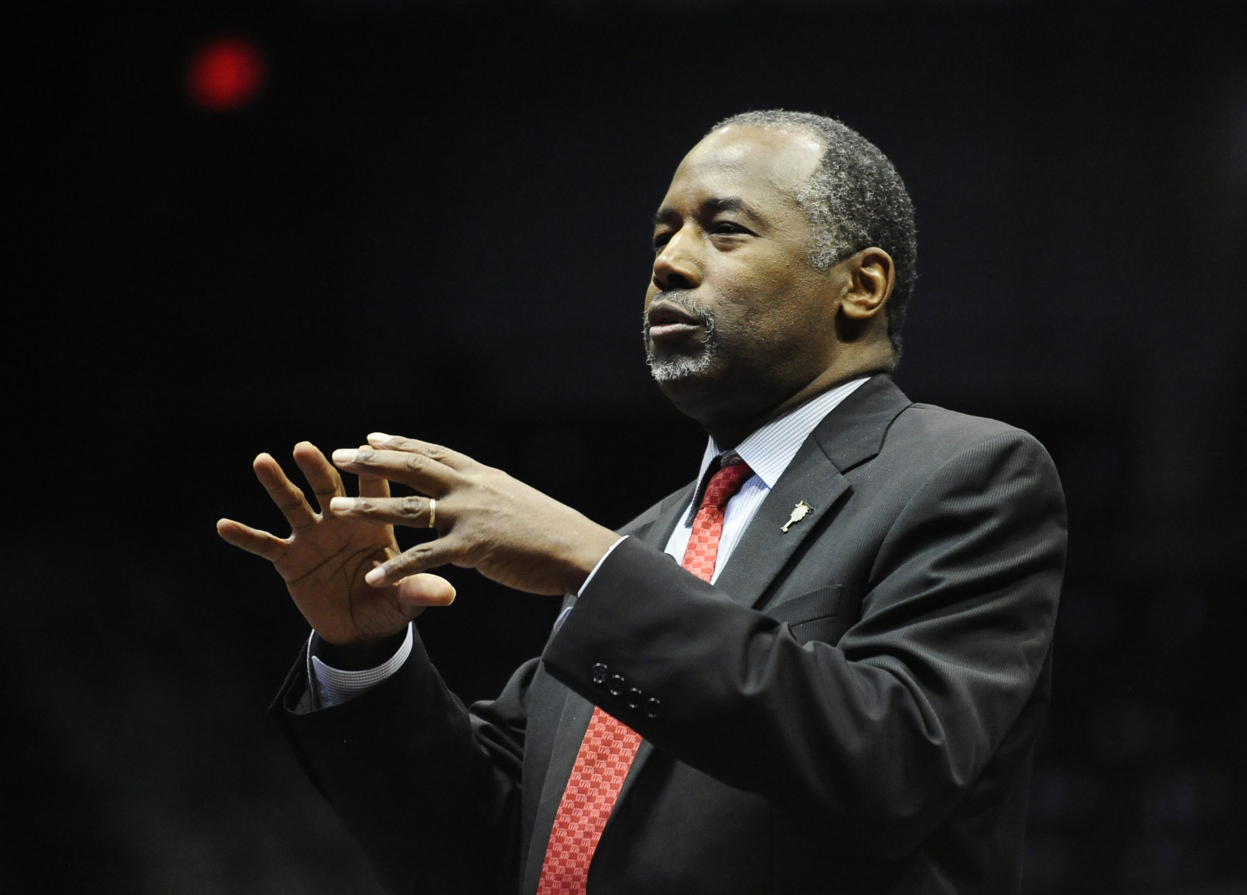 Carson stumbles through speech to pro-Israel crowd