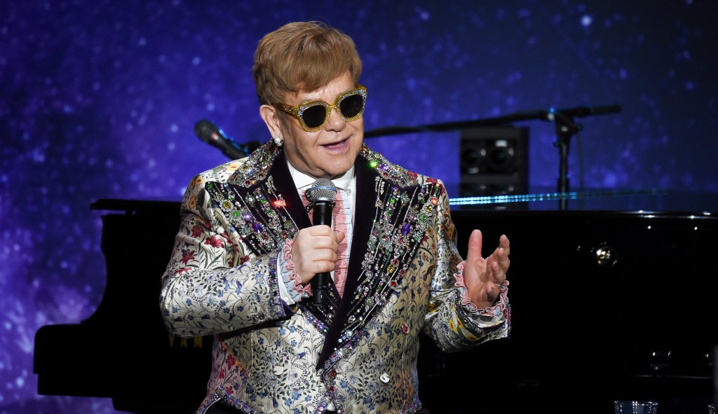 Elton John endorses Gov. Andrew Cuomo