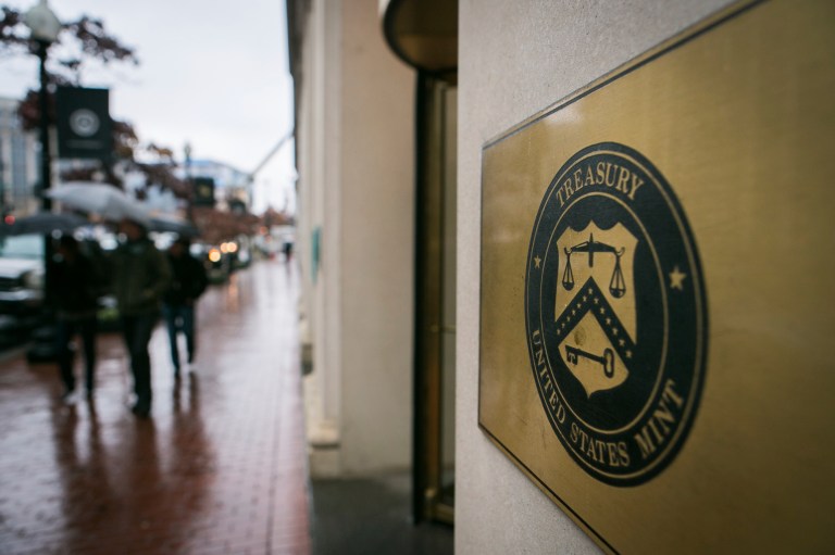Federal police for the Treasury Department are charged with enforcing the law and protecting the millions of dollars of cash that are printed at U.S. Mint facilities, but sworn officers were instead caught engaging in criminal activity and lying about it.ÃÂ (Graeme Jennings/Examiner)