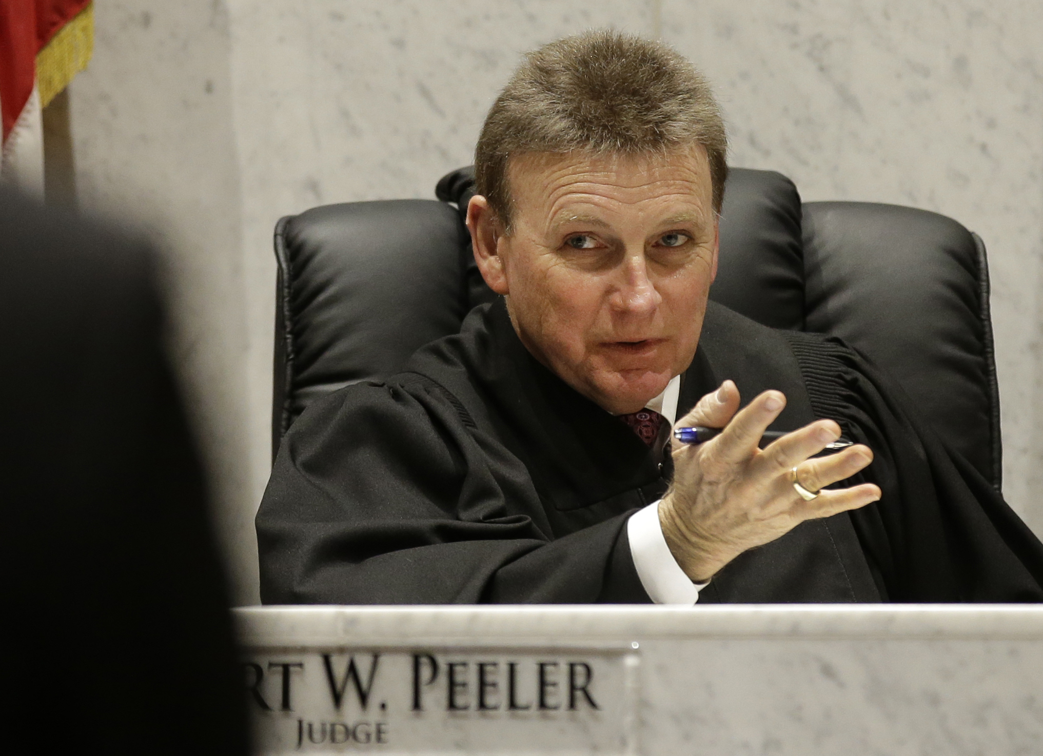 Courts fight heroin scourge with drug injections