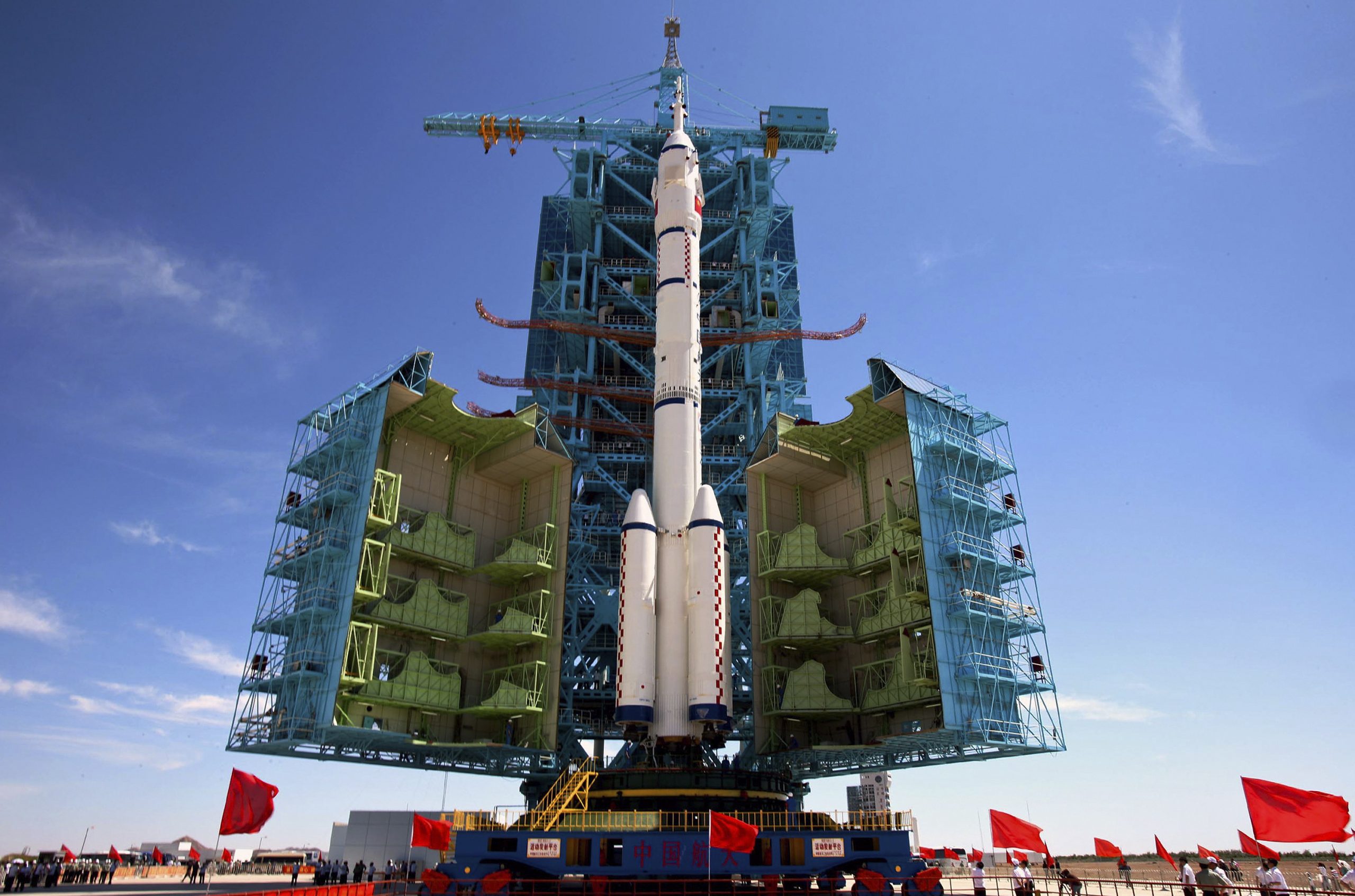 Report: China plans manned space launch this month