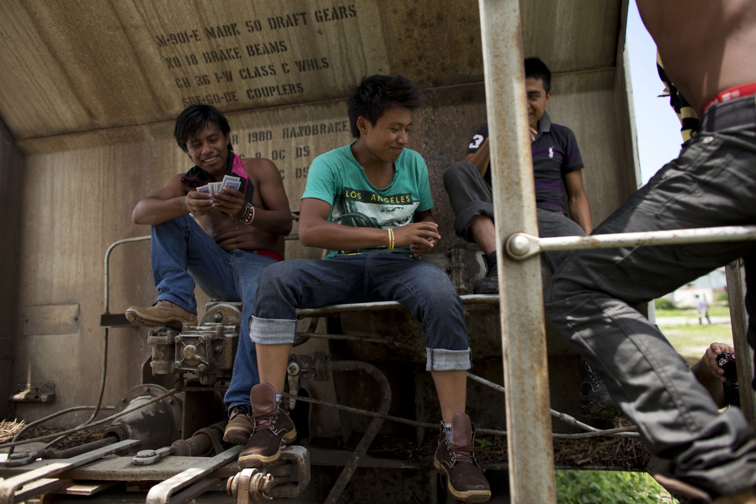 UN pushes for migrants to be called refugees