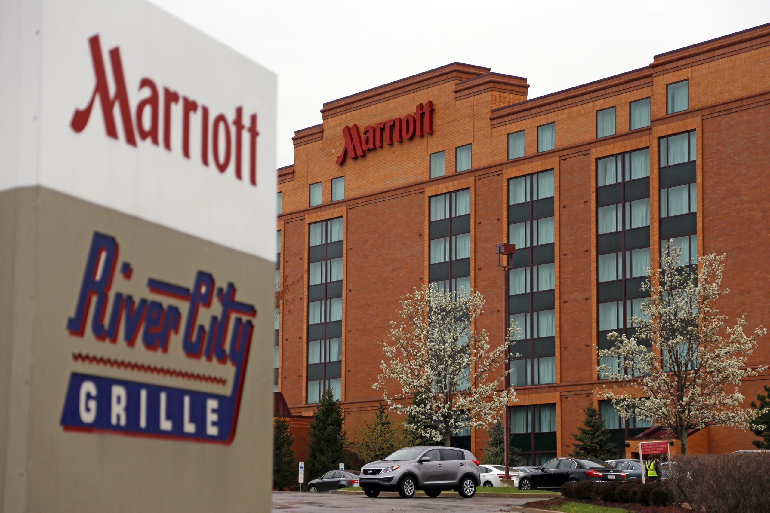 Demand for hotels boosts Marriott profit