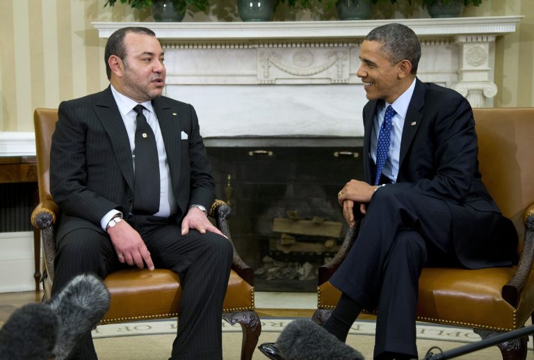 President Barack Obama meets with Morocco's King Mohammed VI, Friday, Nov. 22, 2013, in the Oval Office of the White House in Washington. (AP Photo/ Evan Vucci)