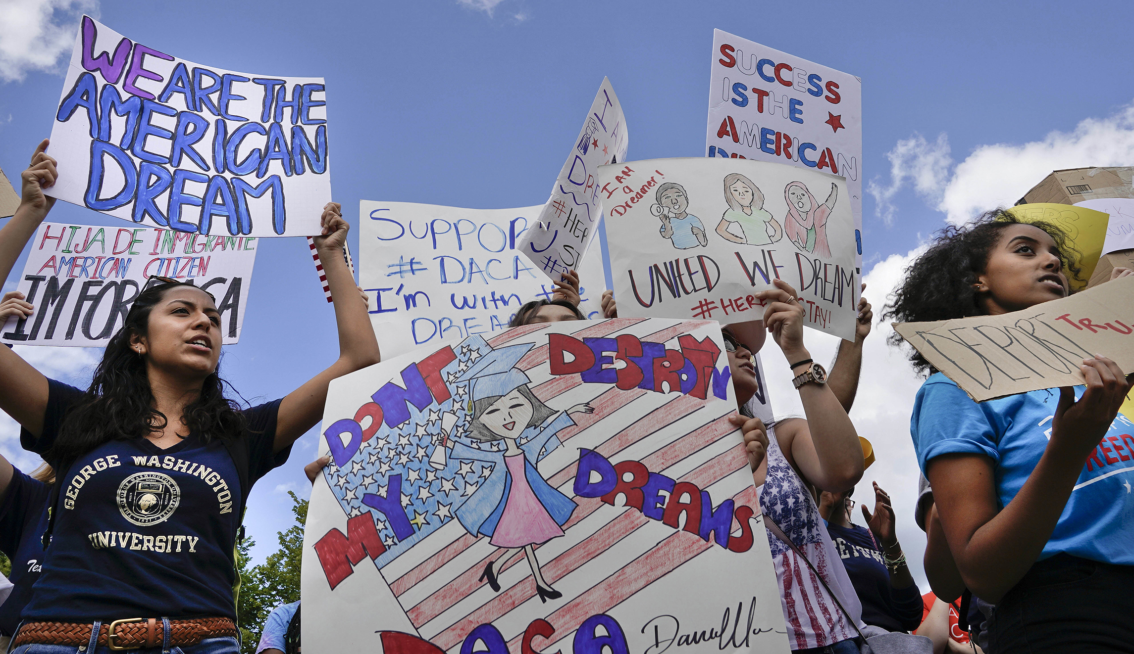 Legalizing DACA with current ‘chain migration’ policies would give green cards to additional 2 million foreigners
