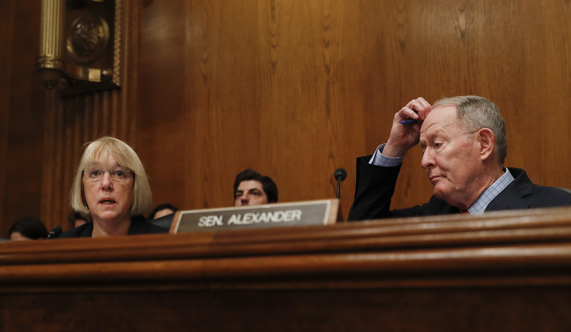 Senate leaves town with no Obamacare fix