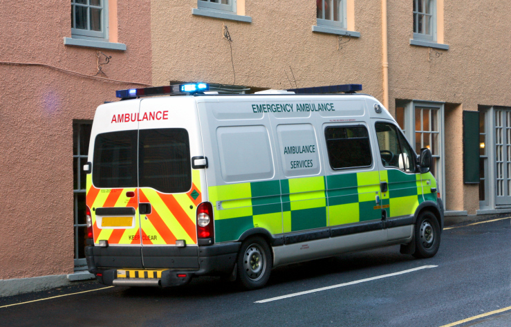 A recent report found that 14 underperforming hospitals in England had substandard care, contributing to the needless deaths of nearly 13,000 people since 2005. (Thinkstock)