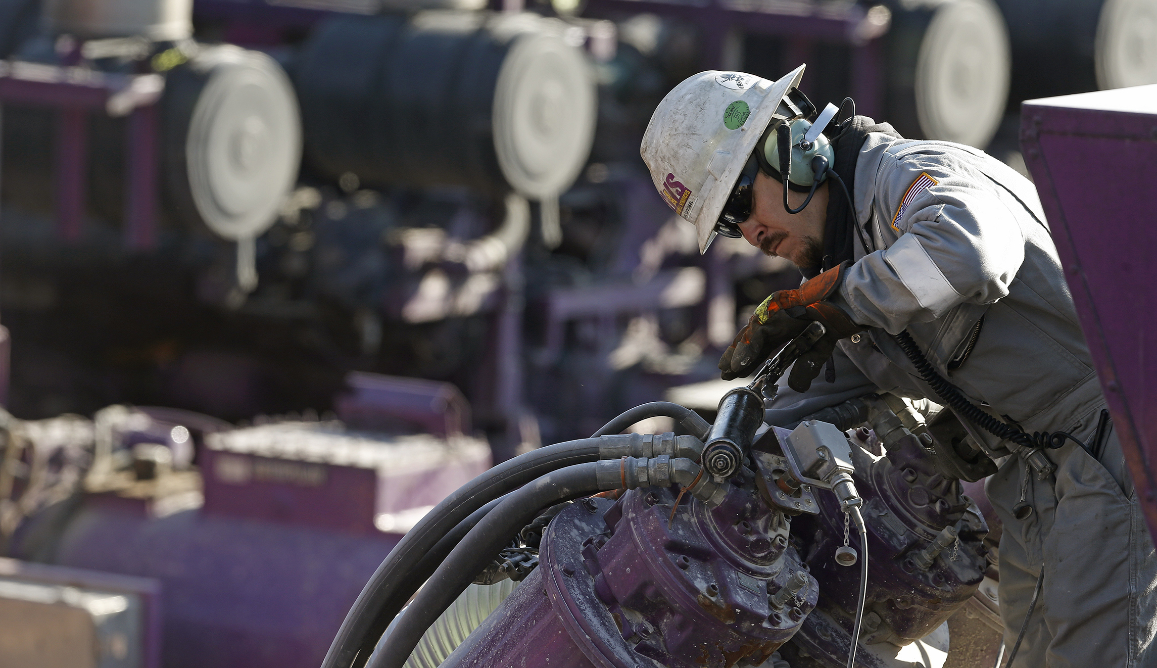 Interior to delay Obama fracking rules