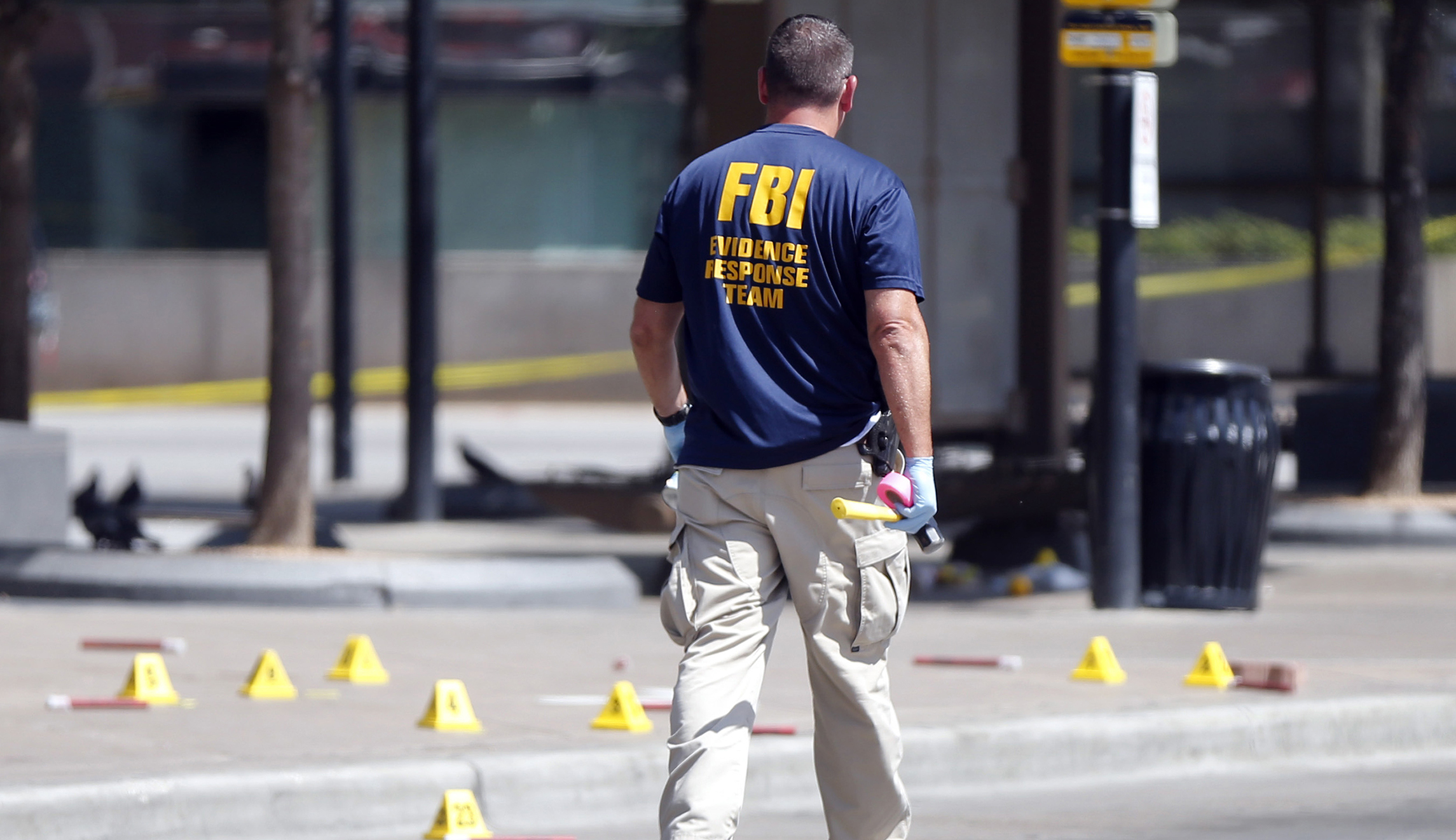 FBI: Murders, violent crimes dipped in 2017