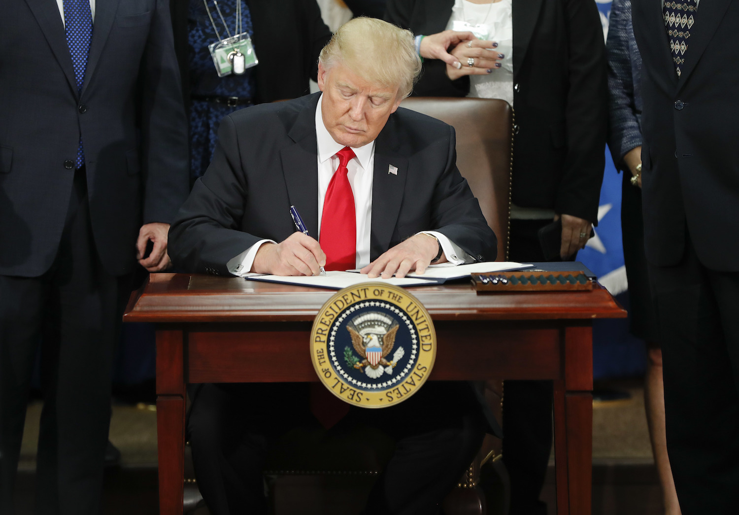 Trump’s disorderly executive order on refugees