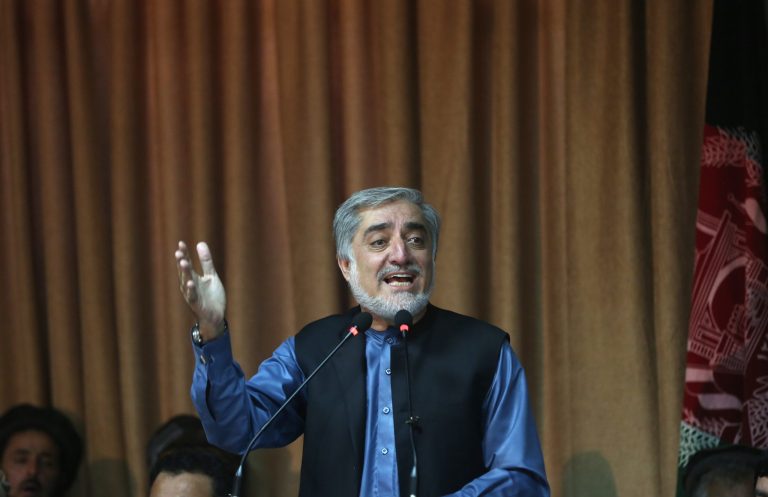 Kerry, Afghan candidate discuss vote impasse