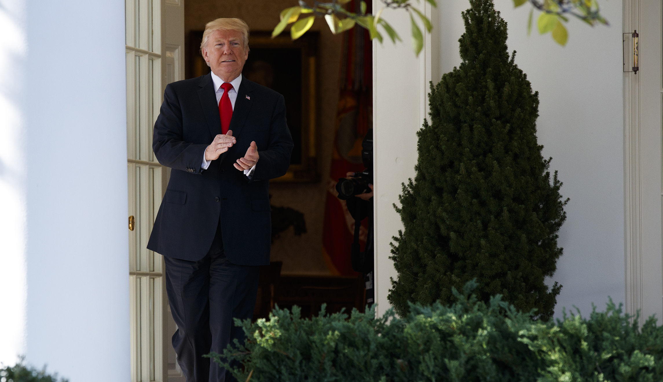 The Trump White House: Week 43