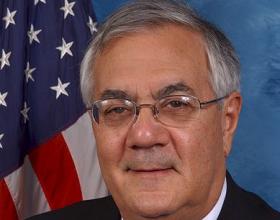 Barney Frank Loans His Campaign $200k