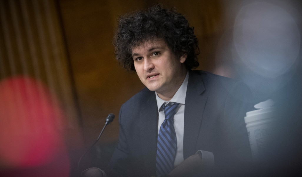 Politicians face public and legal pressure to return Bankman-Fried donations