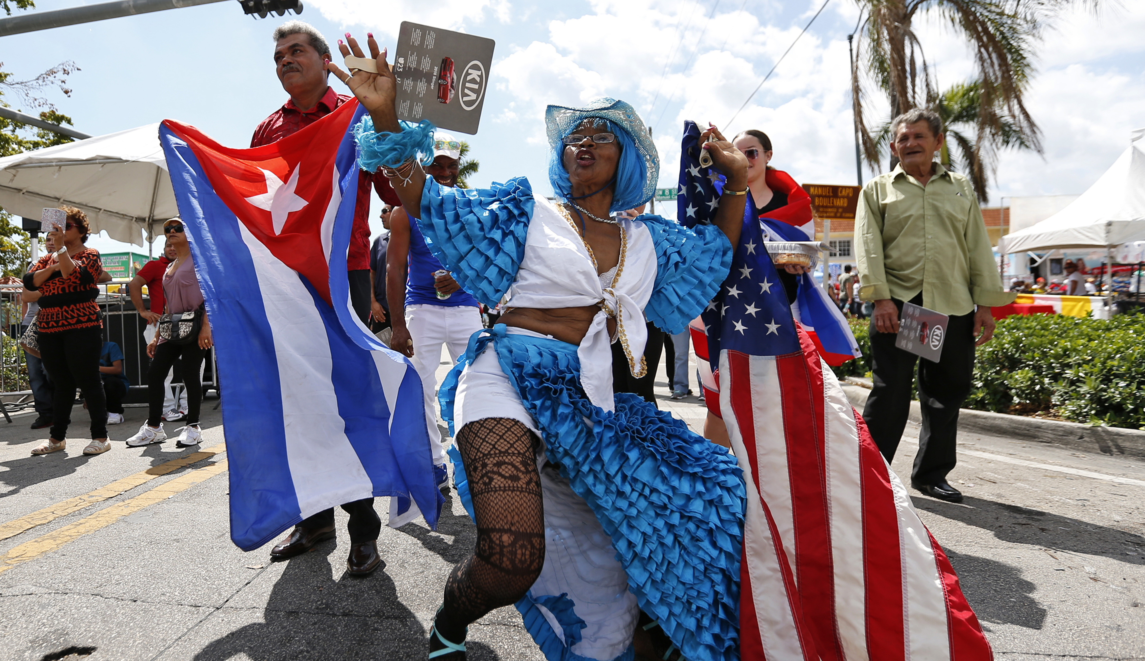 Florida Hispanics want more immigration enforcement, but it’s not their priority. Family is