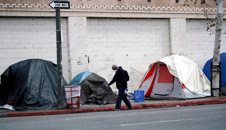 Activist declares Oakland the ‘land of milk and fentanyl’ due to homelessness