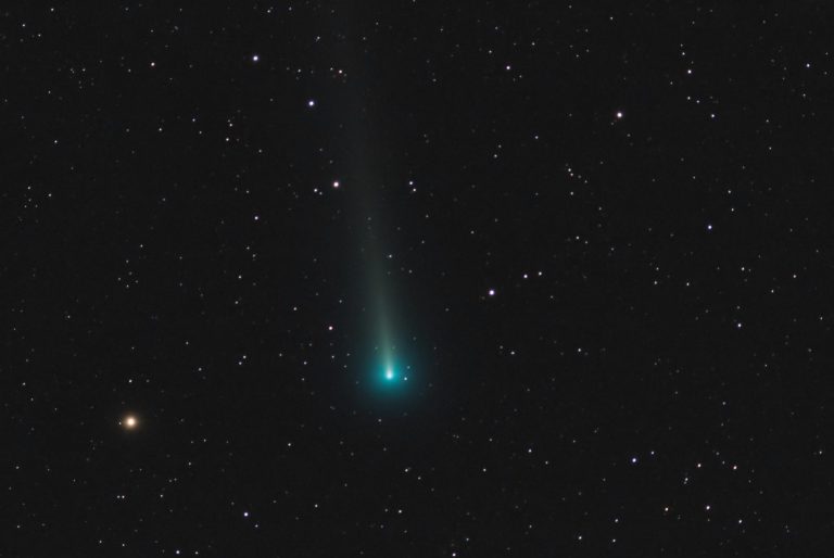 Comet Leonard 12-21