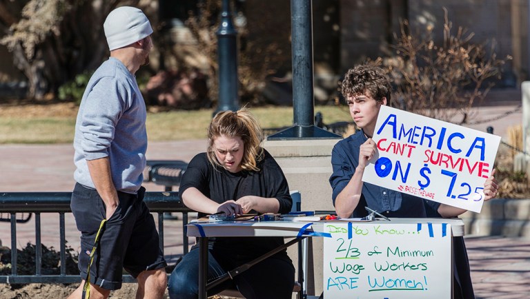 Democratic minimum wage hike effort sputters