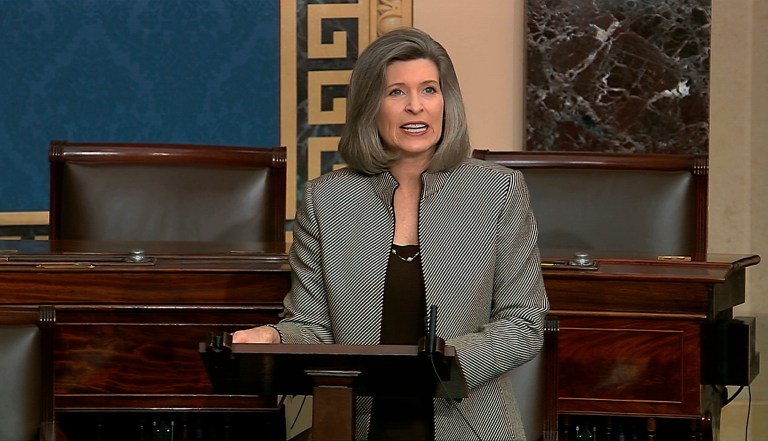 Ernst seeks review of federal employee office attendance to crack down on remote work