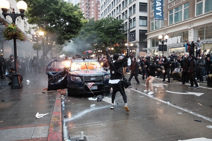 Man sentenced to prison for Molotov cocktail attacks on Seattle police cars during George Floyd riots