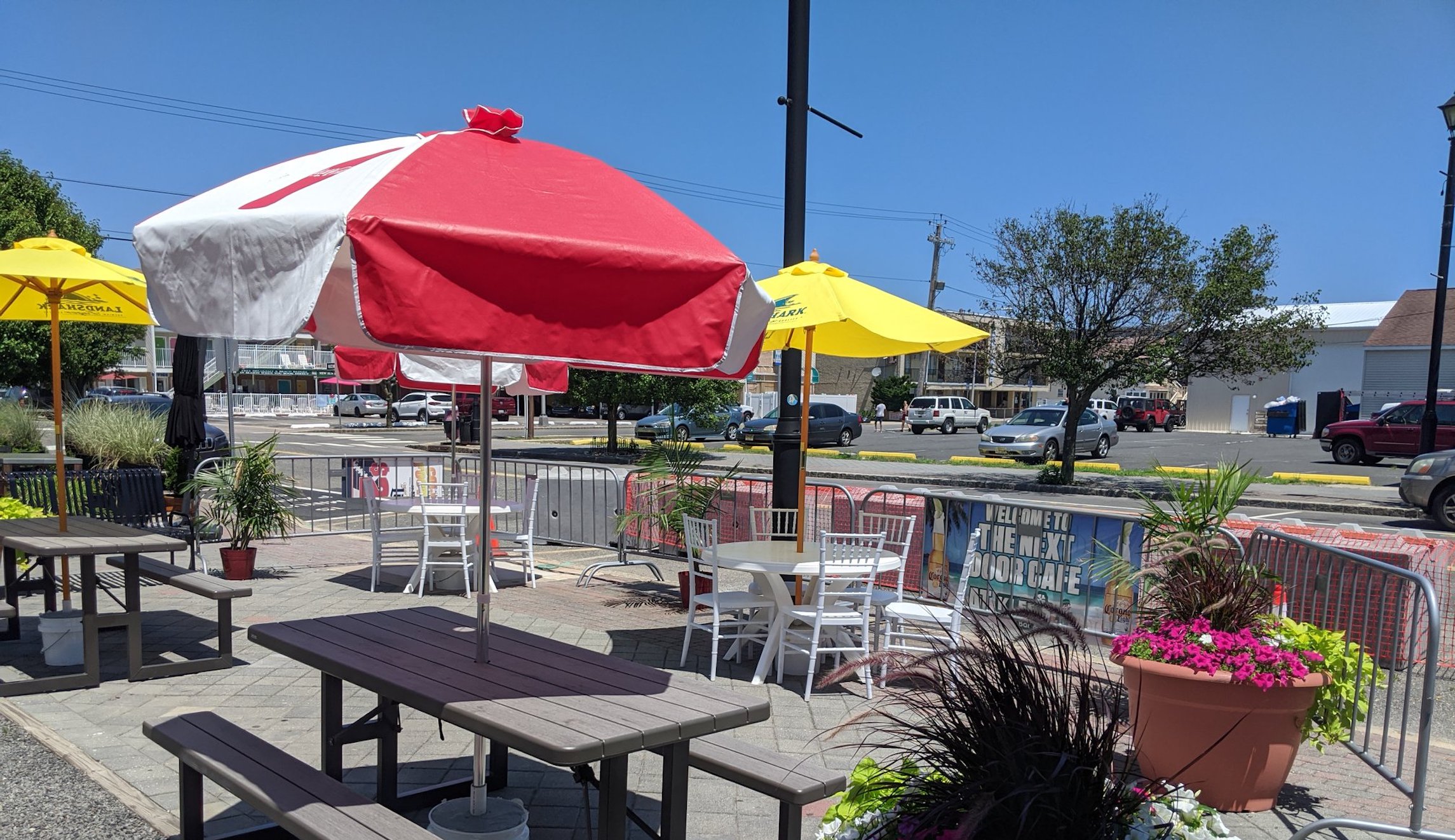 Klee's Bar & Grill, Seaside 1.jpg