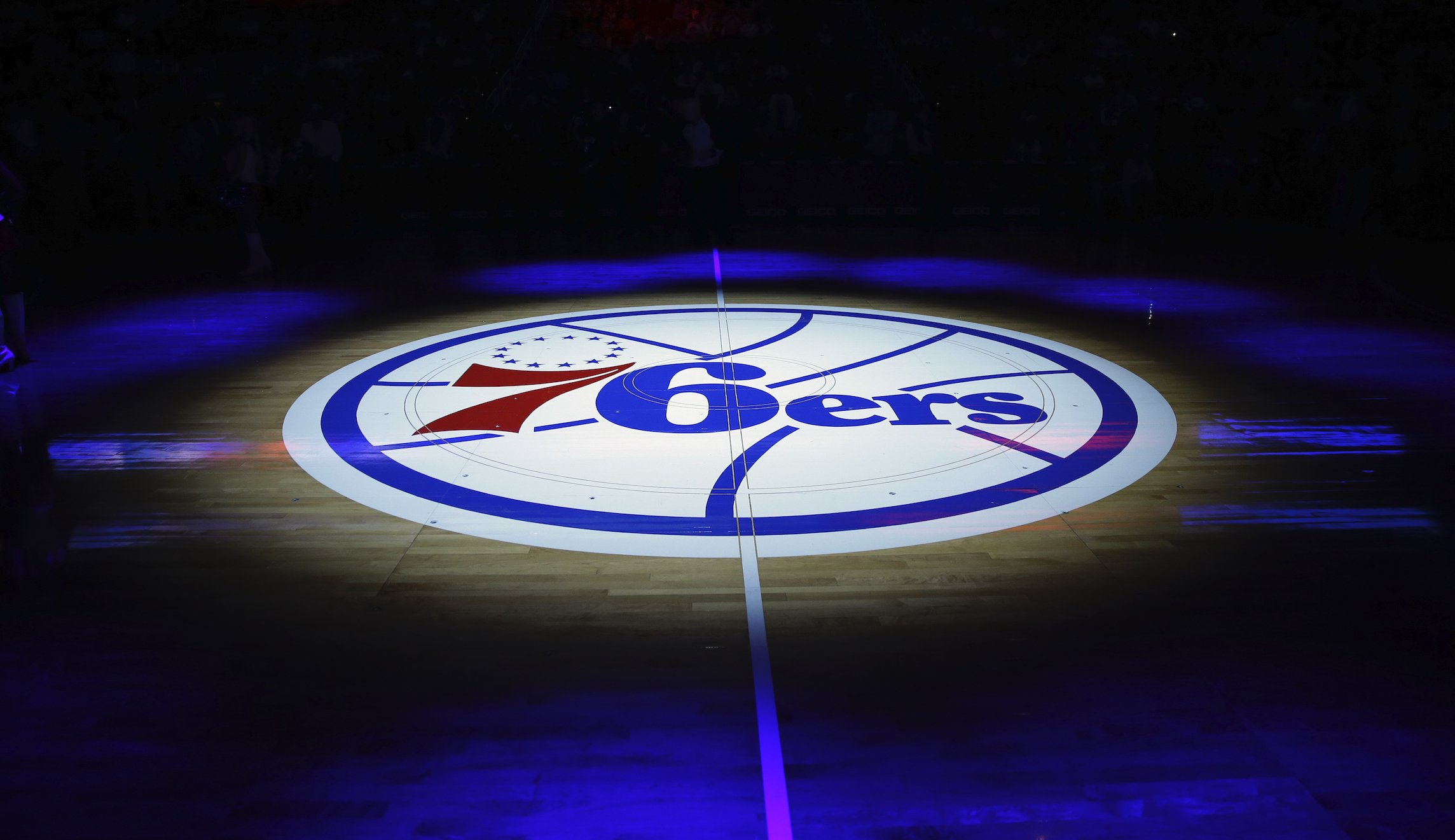 Fans kicked out of 76ers game for ‘Free Hong Kong’ poster
