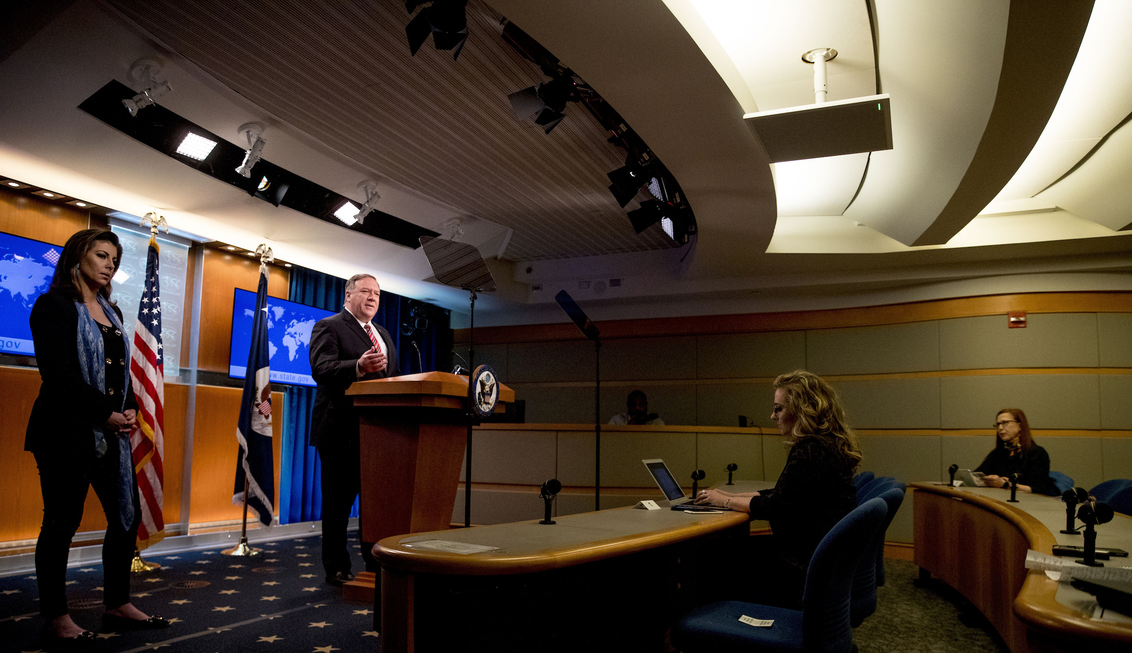 Pompeo prepared to kill the Iran nuclear deal to block arms sales to Tehran