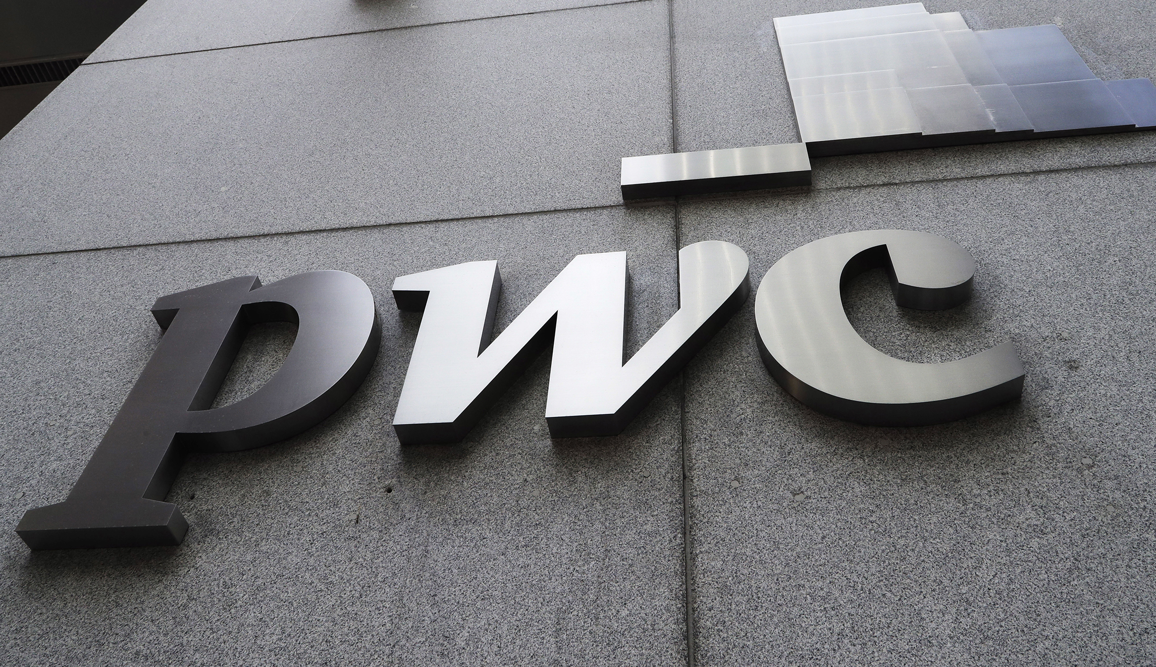 Key Senate GOP tax staffer lands at PricewaterhouseCoopers