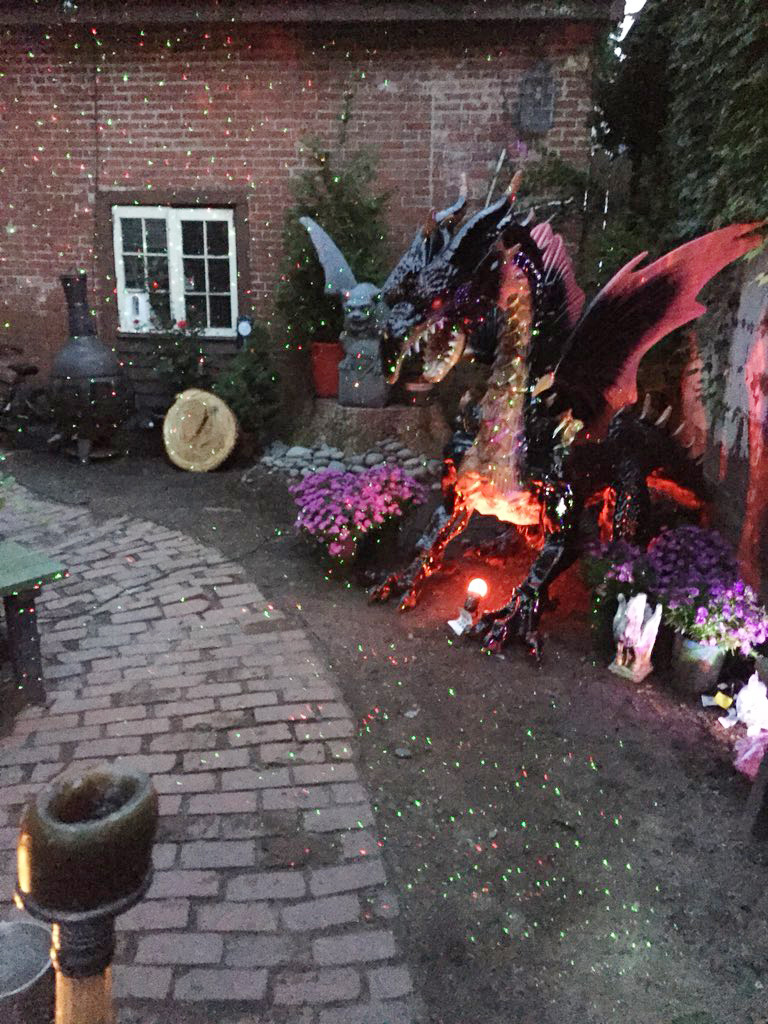 The dragon and gargoyle outside Salem’s Crow Haven Corner.