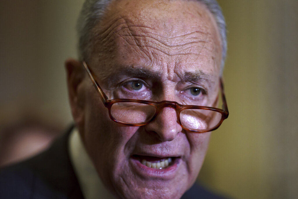 Senate plans vote to avert government shutdown