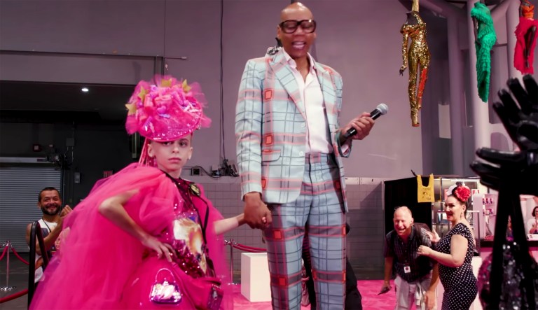 HuffPost wants you to think a 10-year-old kid in drag is normal