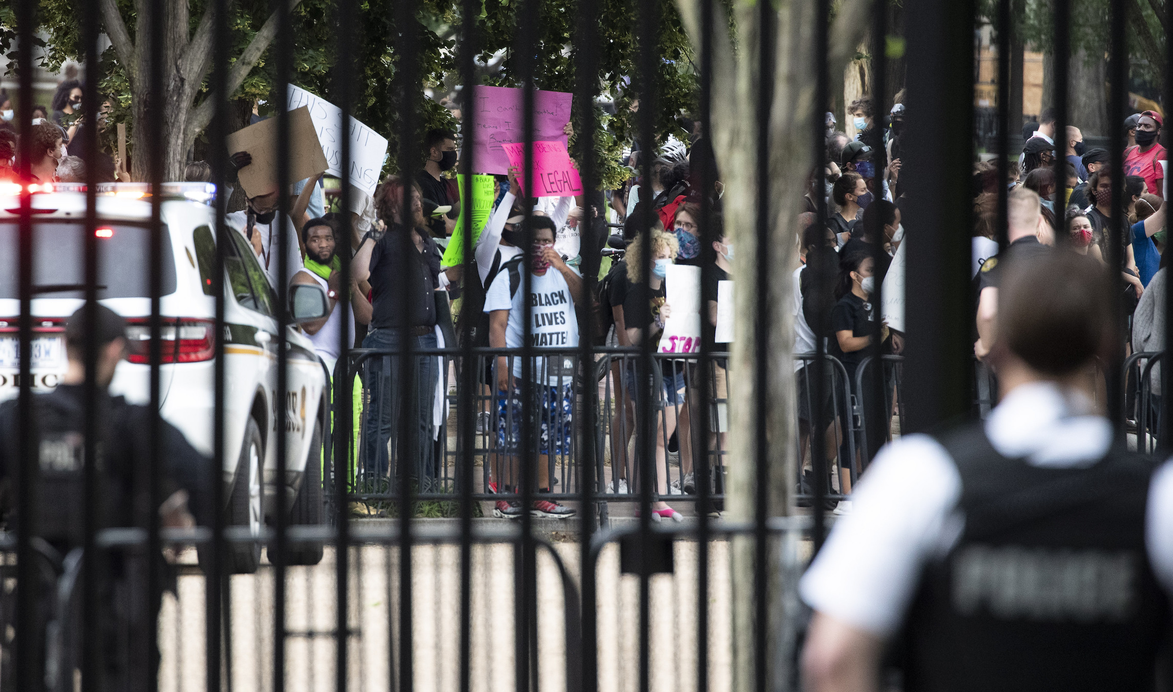 ‘The president is here’: Secret Service members in riot gear clash with protesters outside White House