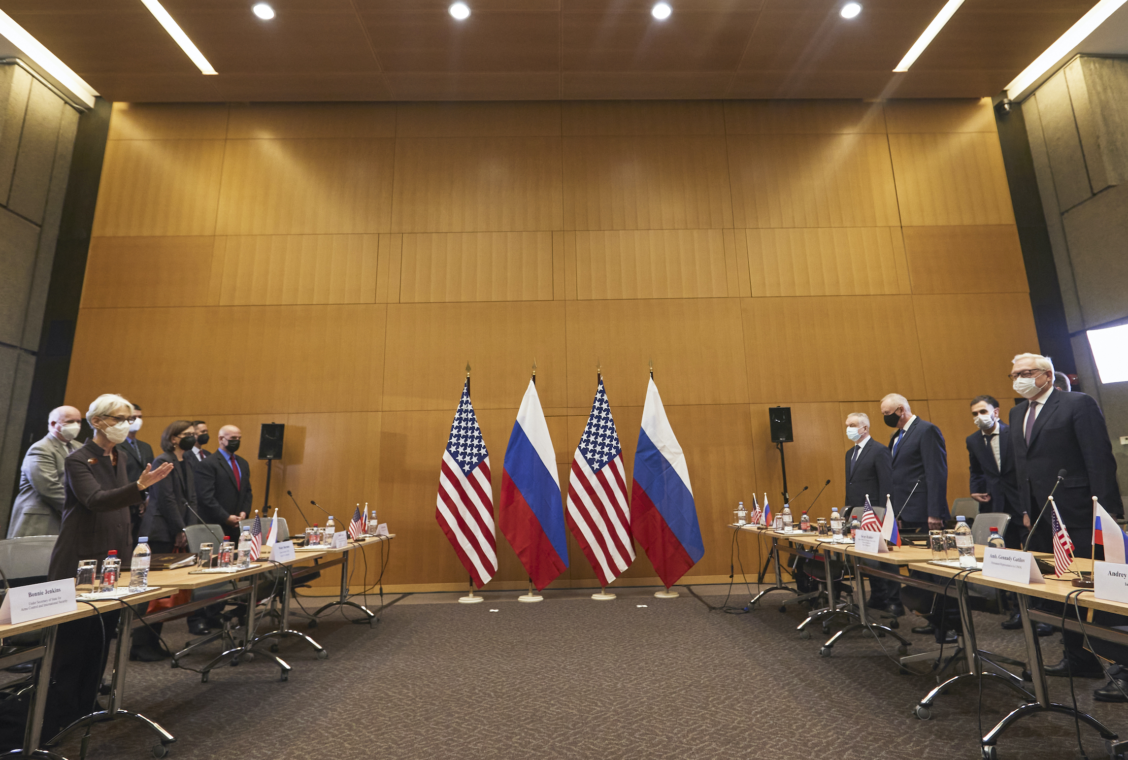 US can’t tell if Russia using talks as pretense for war