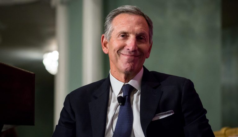 Howard Schultz smiles during a conference at the Economic Club of New York on Wednesday, May 24, 2017.
