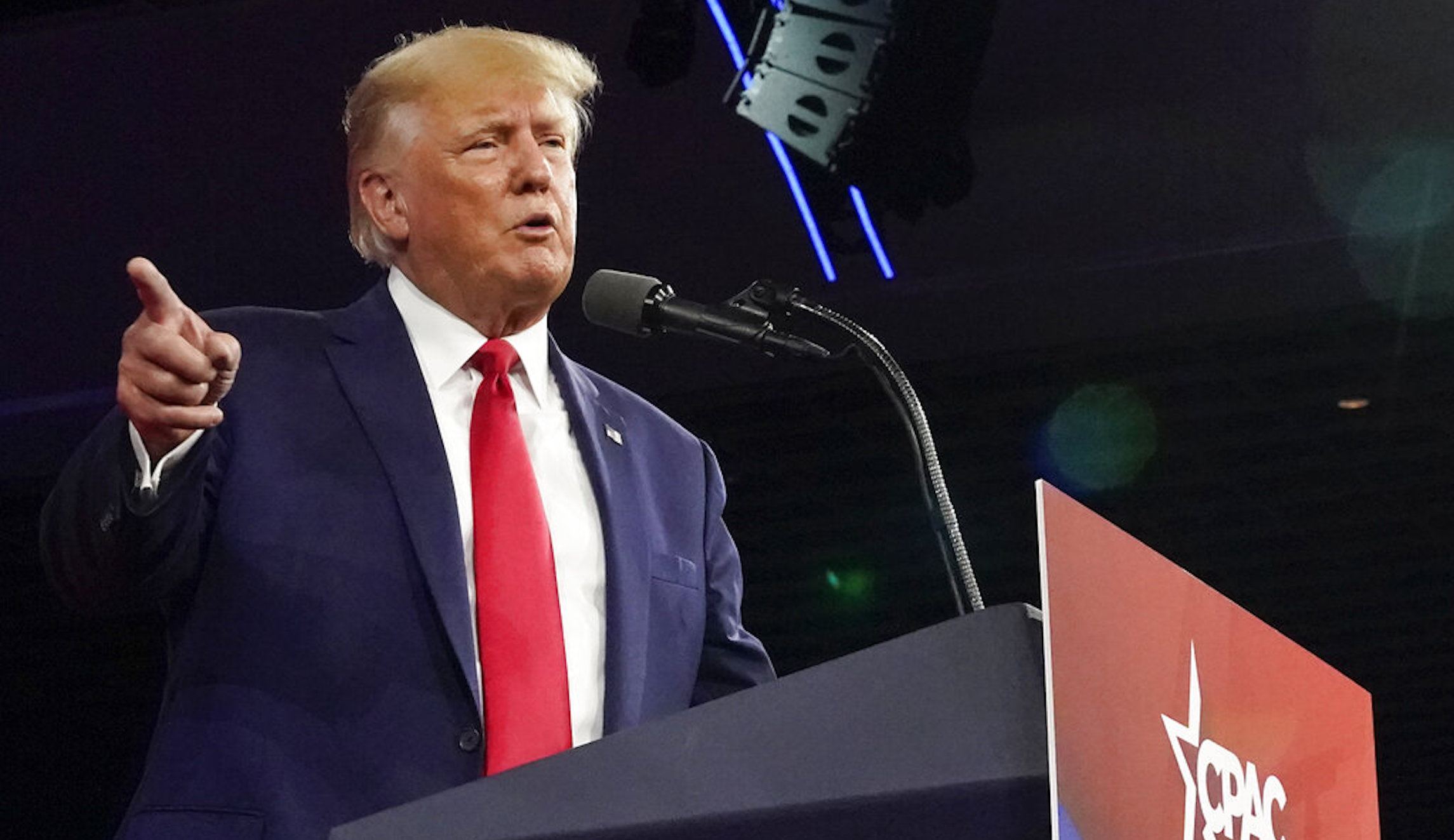 Trump at CPAC calls Putin ‘smart,’ Ukraine attack a ‘travesty,’ and Biden ‘dumb’