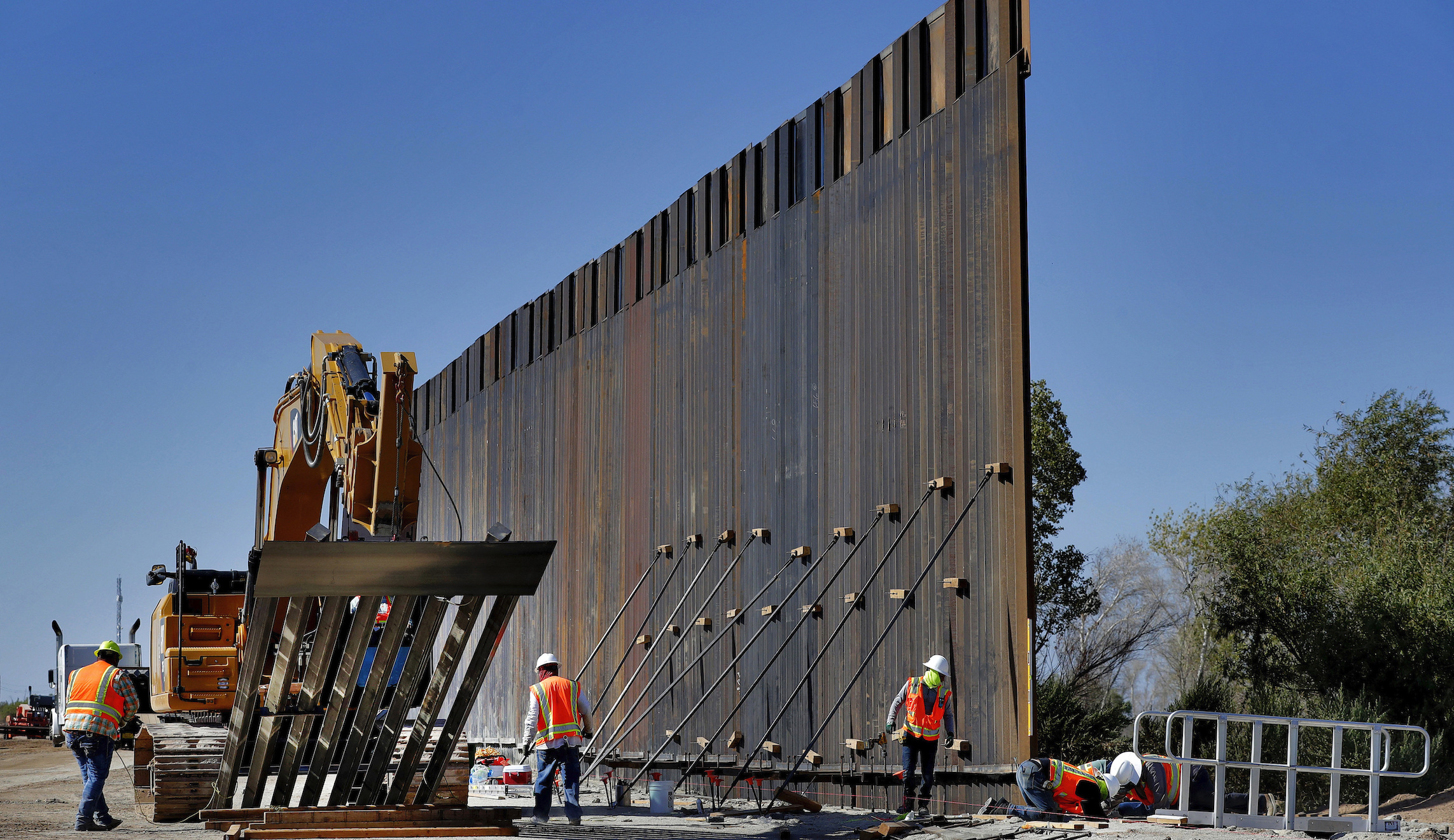 Judge rules that Trump’s emergency declaration to build border wall violated federal law