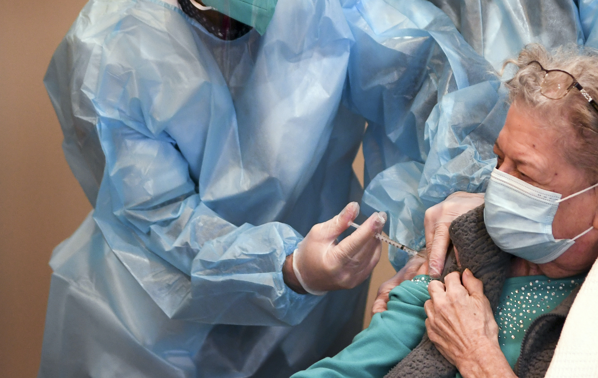 Vaccination of elderly proceeds slowly: Most states have vaccinated fewer than a third