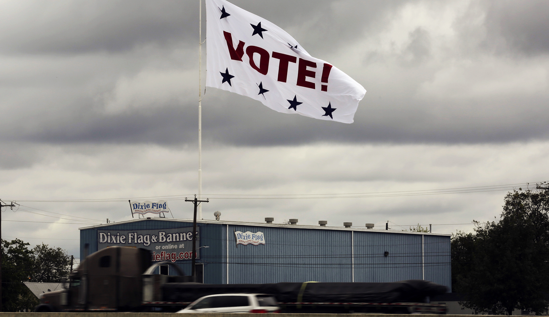 Federal judge says Texas violated federal voter registration law