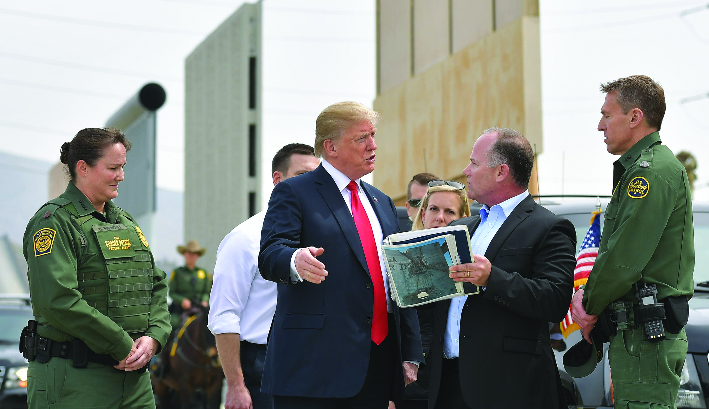 US-POLITICS-TRUMP-WALL