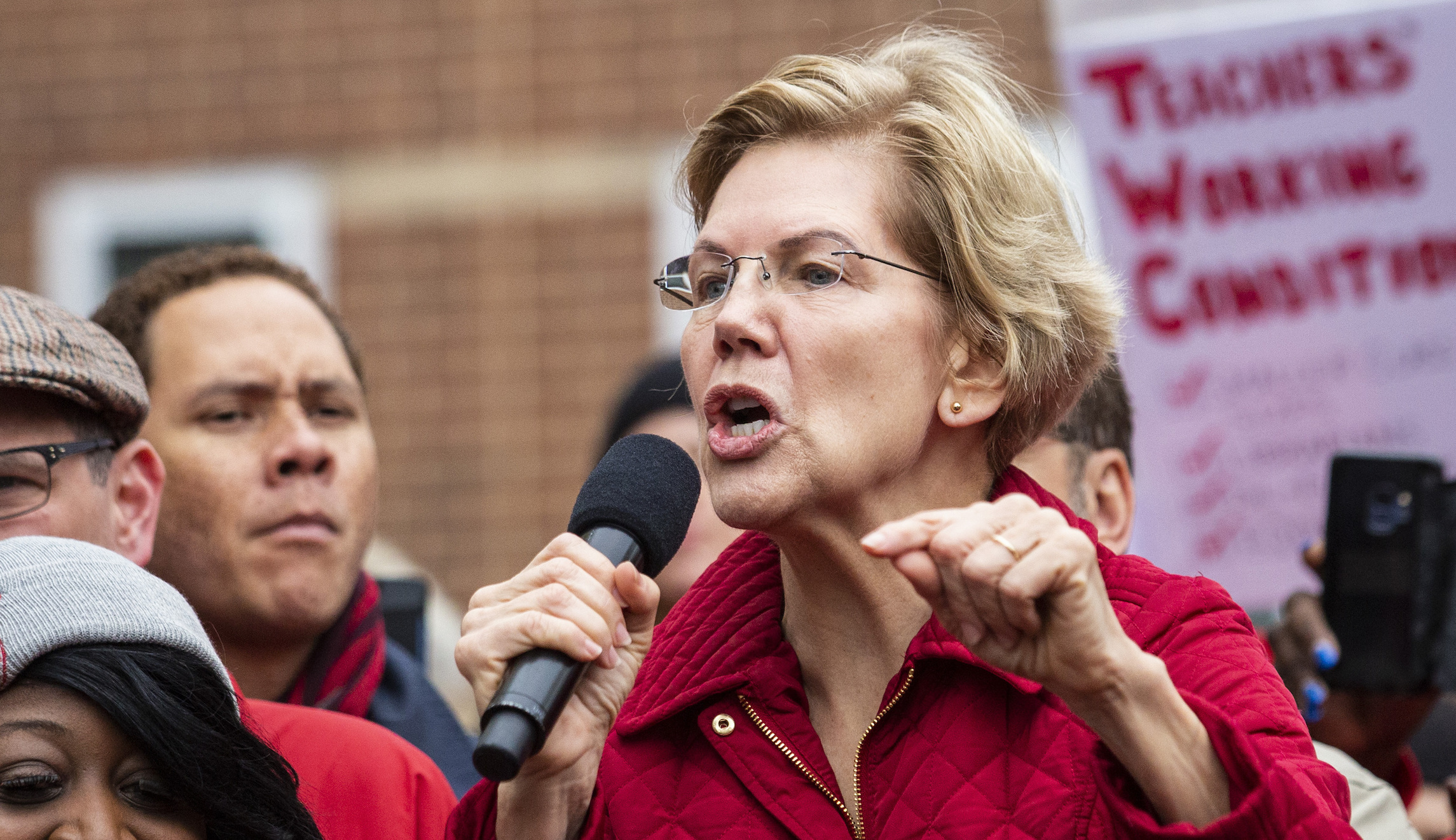 Elizabeth Warren campaign office broken into