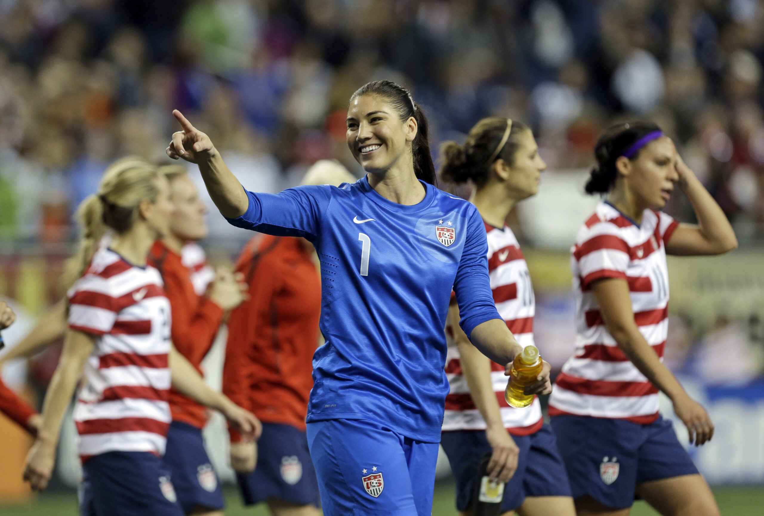 Sermanni keep on US women’s soccer team