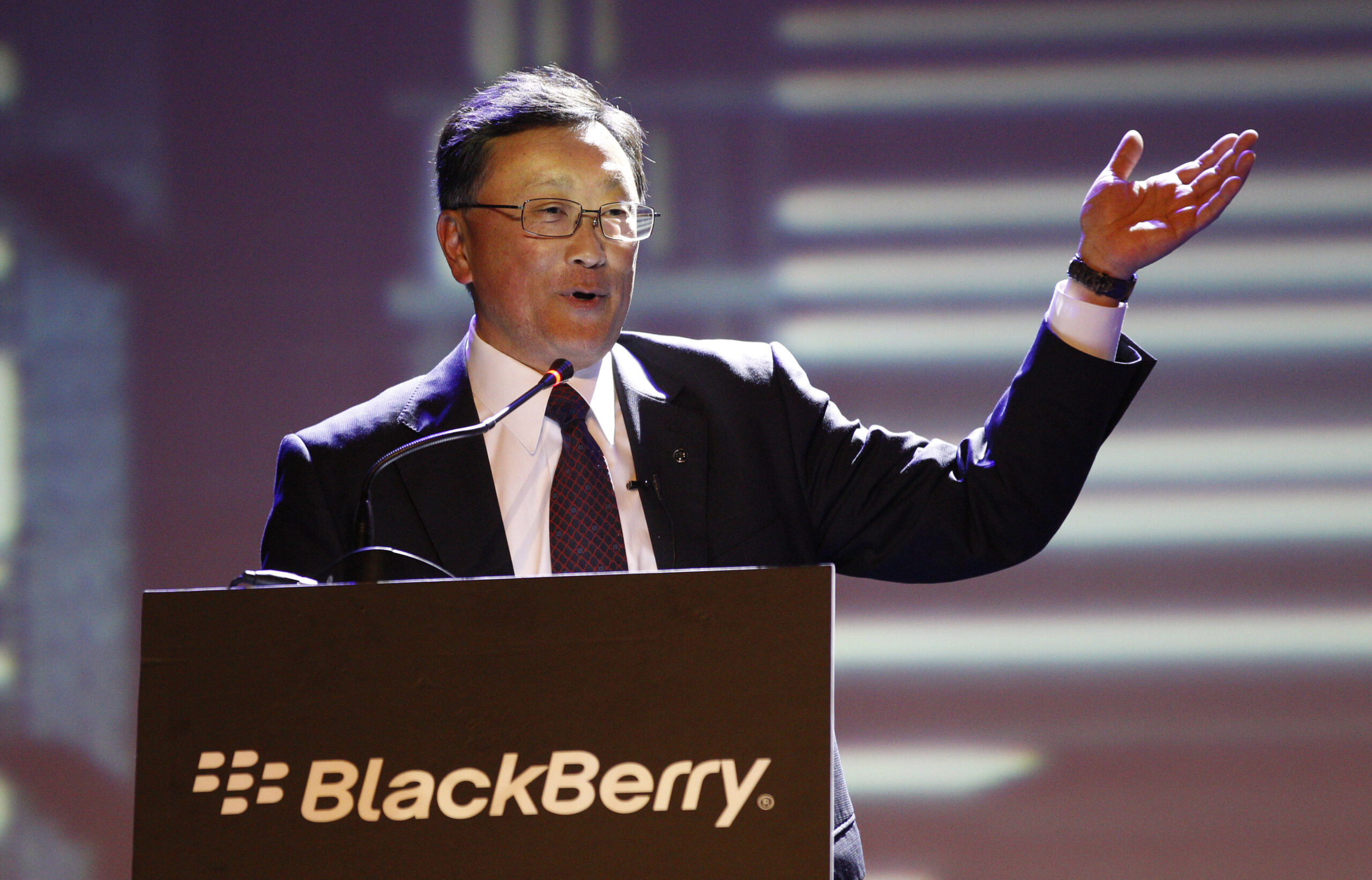 BlackBerry results top expectations