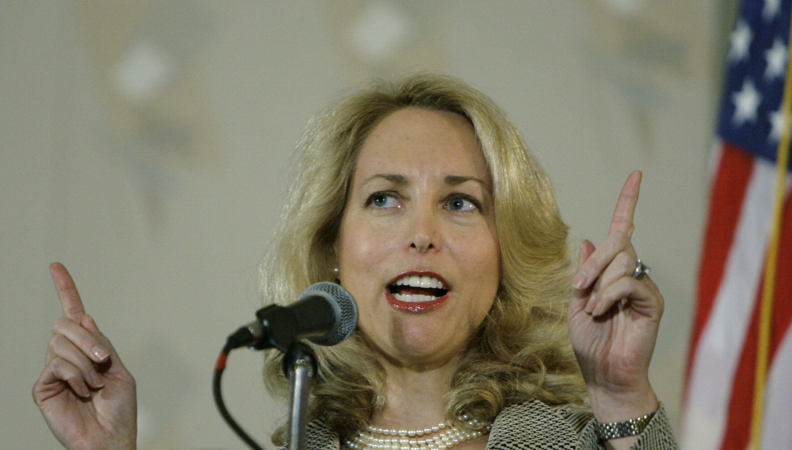 Alan Dershowitz: Valerie Plame knew what she was retweeting