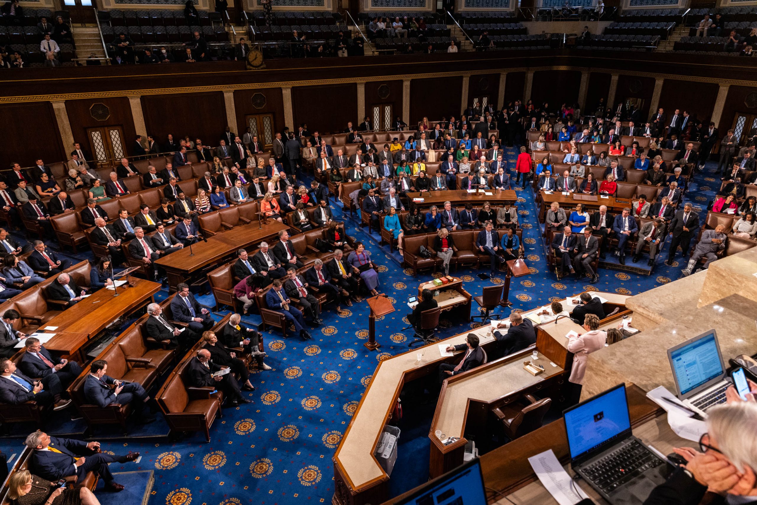 Reporters look on from the balcony of the House chamber as the 118th Congress continue to vote in the Speaker election. Republican leader Kevin McCarthy has suffered multiple bids for speaker at the hands of a group of Republican dissidents.




