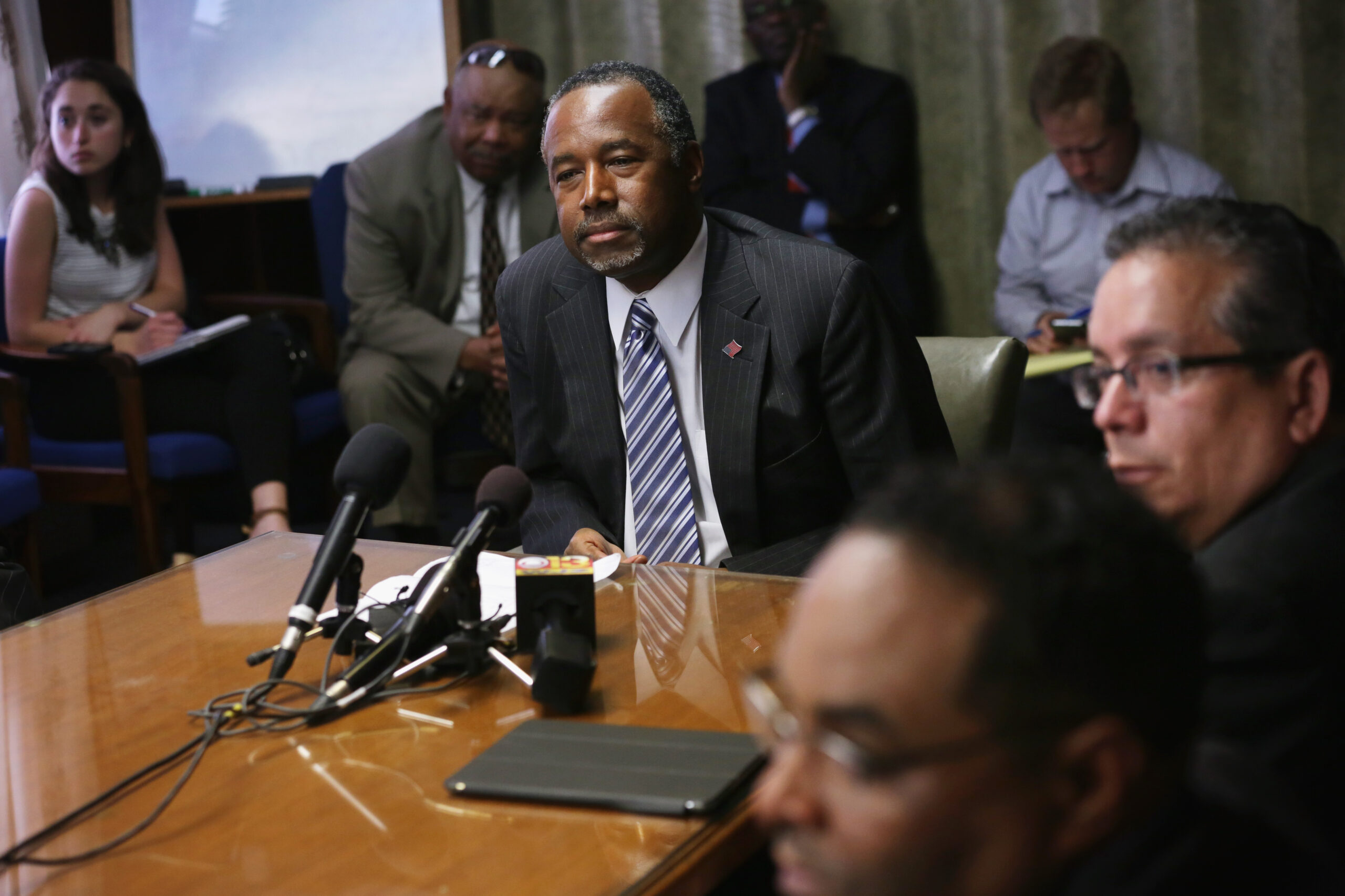 Ben Carson to RNC: Let Carly Fiorina debate
