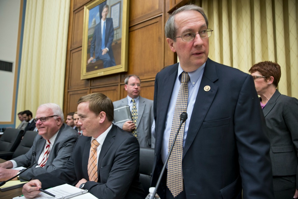 Lawmakers investigating whether border crisis kids committed murder