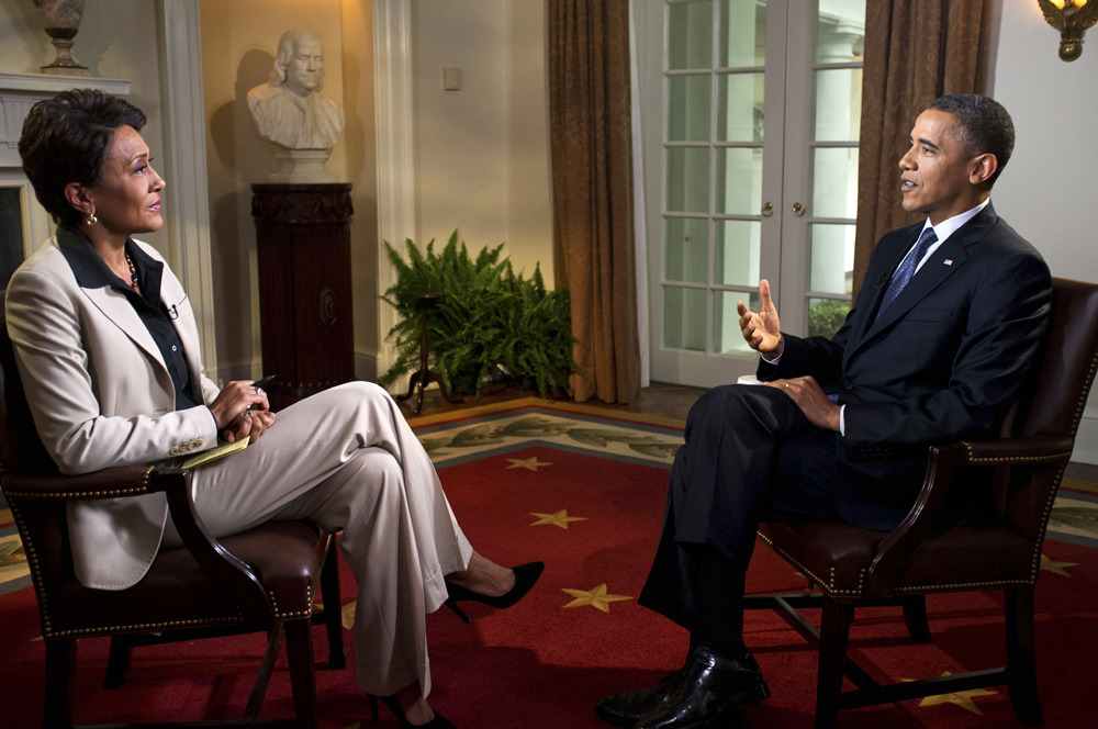 Obama reverses course, backs gay marriage